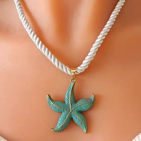 Jewelry - Starfish vintage style on cord necklace